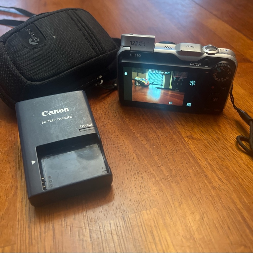 Canon PowerShot SX230 HS 12.1MP Digital Camera w/14x Zoom